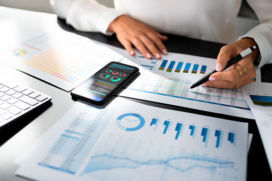 Practical ROI Examples to Enhance Business Decision Making